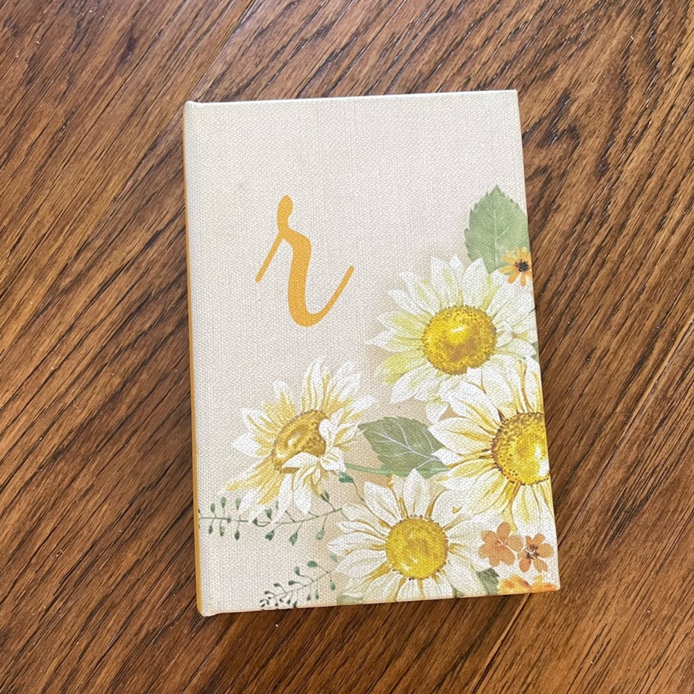 Letter R Fall Cottage Flower Mini Floral Decorative Book Hidden Storage “r”